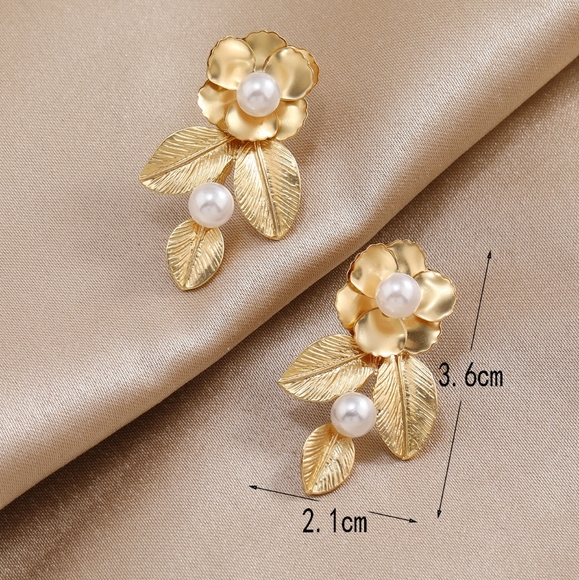 Floral Wedding Pearl Earrings - Picture 6 of 6